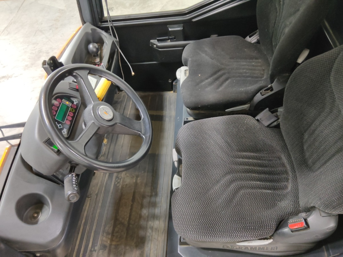 Still R07-25 - Tow tractor: picture 3 Still R07-25 - Tow tractor: picture 3