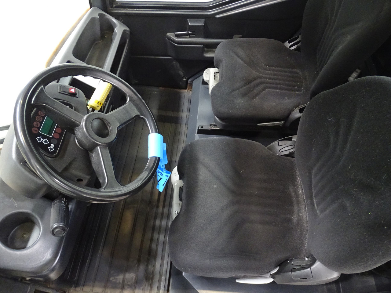 Still R07-25 - Tow tractor: picture 3 Still R07-25 - Tow tractor: picture 3