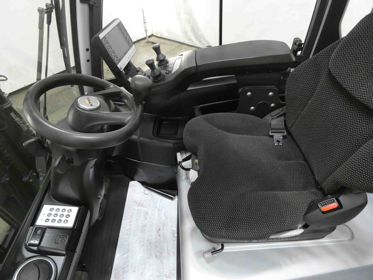 Still RX60-40 - Electric forklift: picture 3 Still RX60-40 - Electric forklift: picture 3