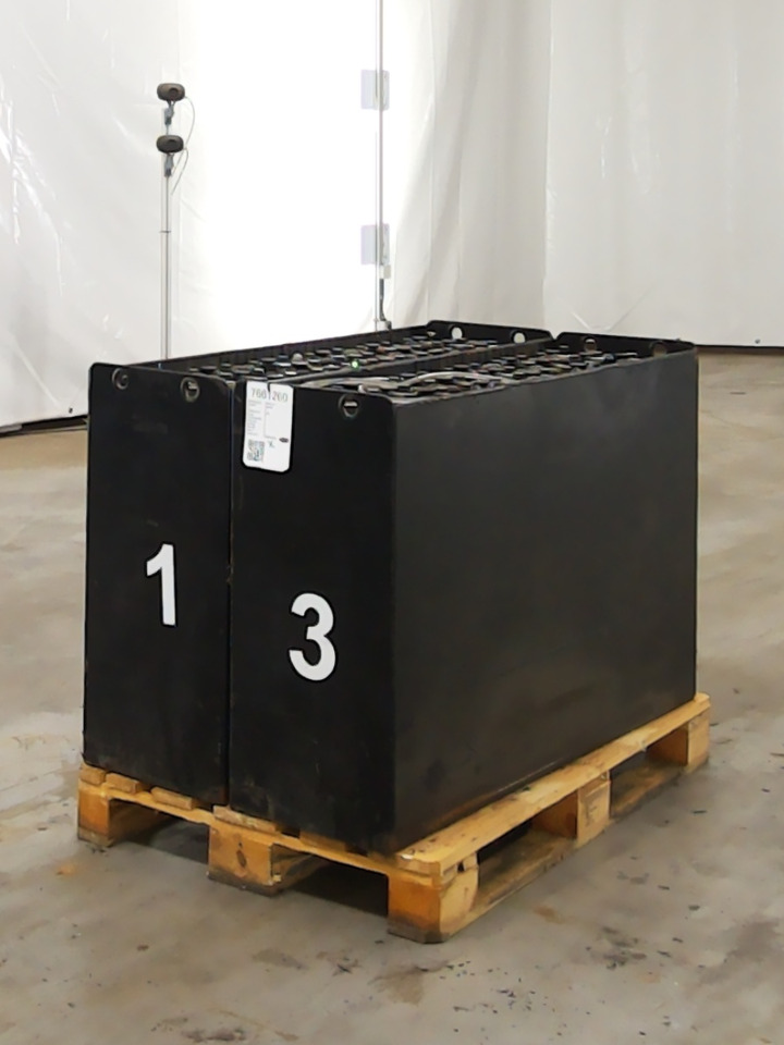 Weitere 2XBATTERIEN - Battery for Material handling equipment: picture 2 Weitere 2XBATTERIEN - Battery for Material handling equipment: picture 2