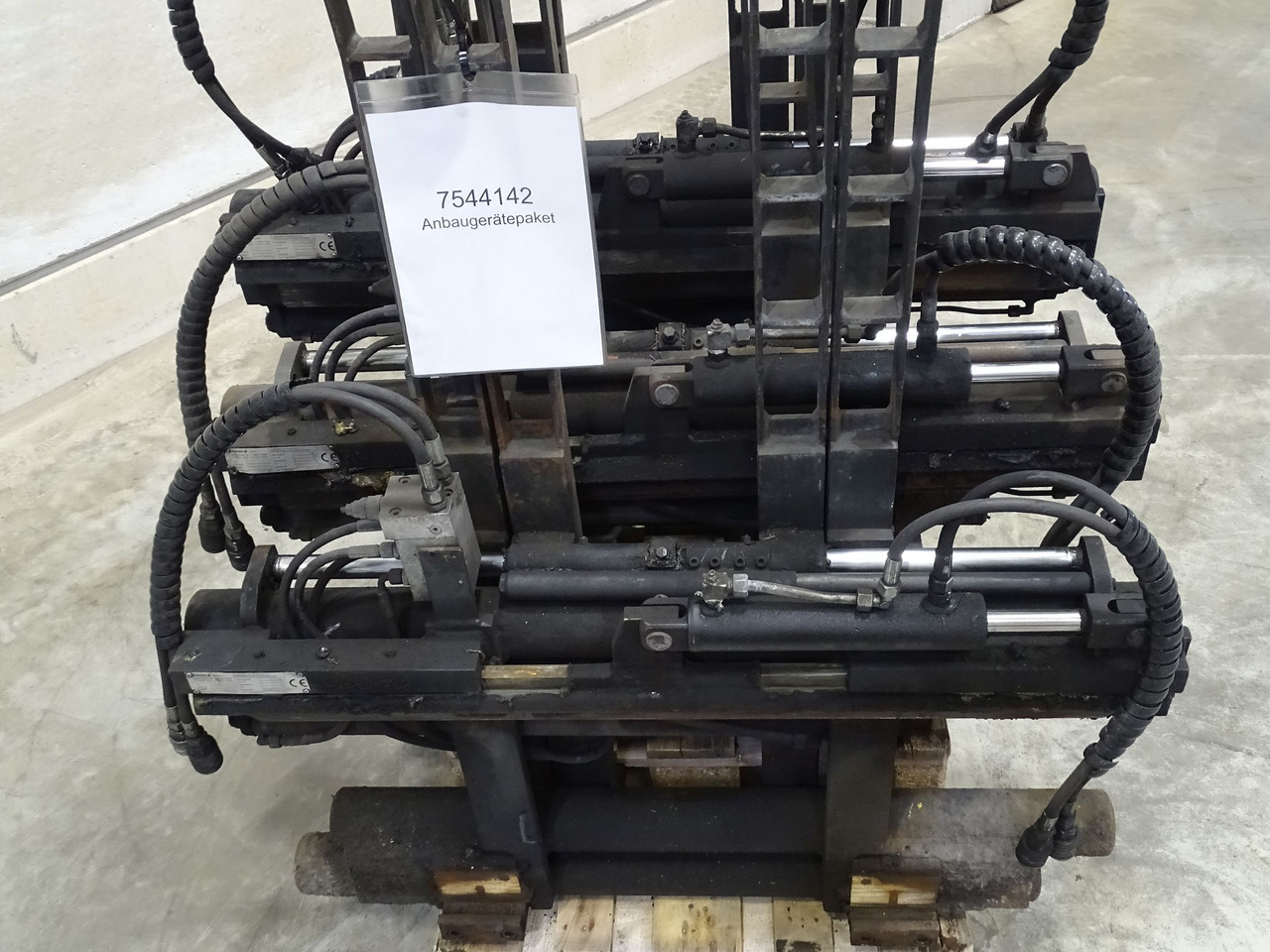 Weitere 3XANBAUGERÄTE - Forks for Material handling equipment: picture 3 Weitere 3XANBAUGERÄTE - Forks for Material handling equipment: picture 3