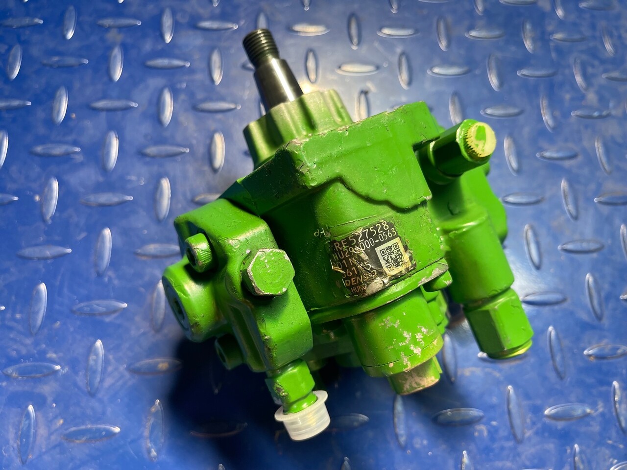 John Deere Injection Pump RE527528 - Fuel pump for Farm tractor: picture 3 John Deere Injection Pump RE527528 - Fuel pump for Farm tractor: picture 3