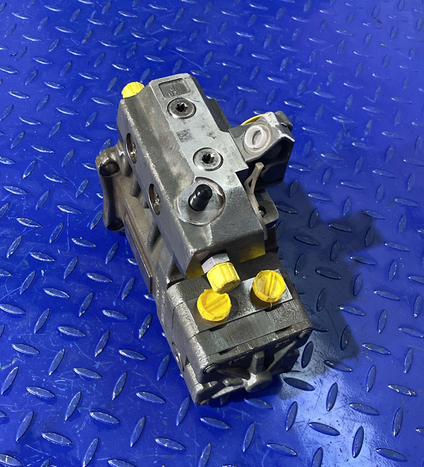 LIEBHERR Fuel Injection Pump 10146659 - Fuel pump: picture 2 LIEBHERR Fuel Injection Pump 10146659 - Fuel pump: picture 2