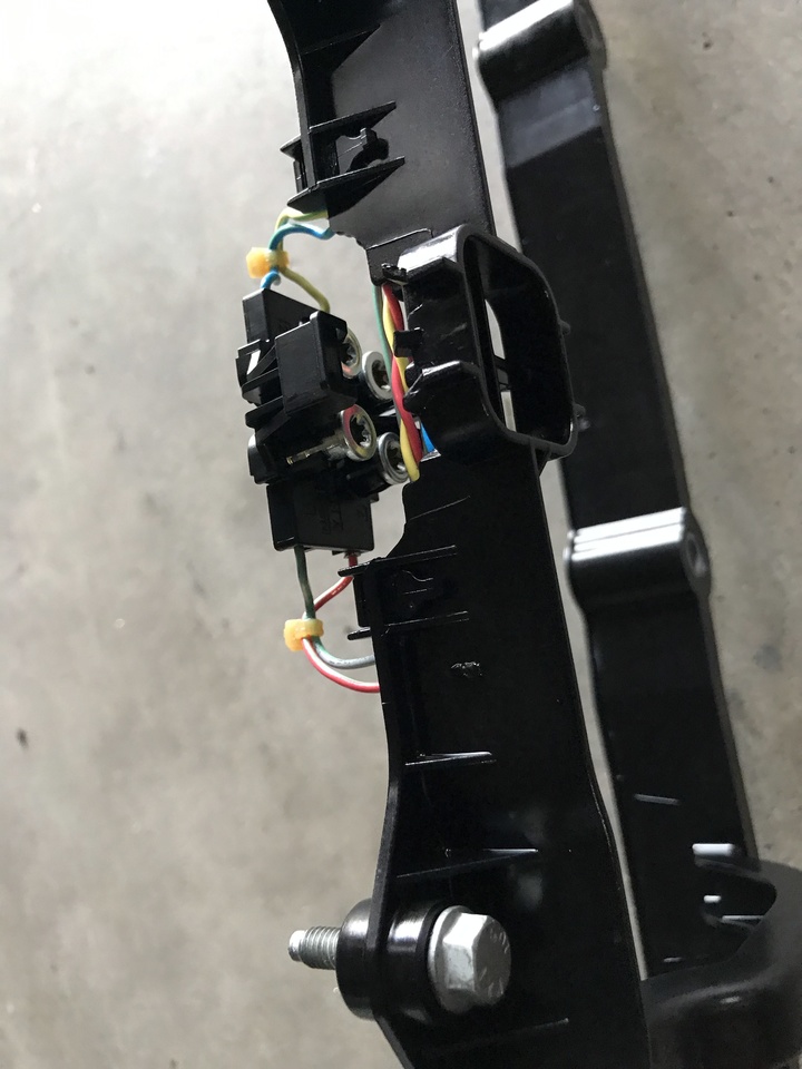 MERCEDES-BENZ Actros OM471 Euro 5 and Euro 6 - Cables/ Wire harness for Truck: picture 2 MERCEDES-BENZ Actros OM471 Euro 5 and Euro 6 - Cables/ Wire harness for Truck: picture 2