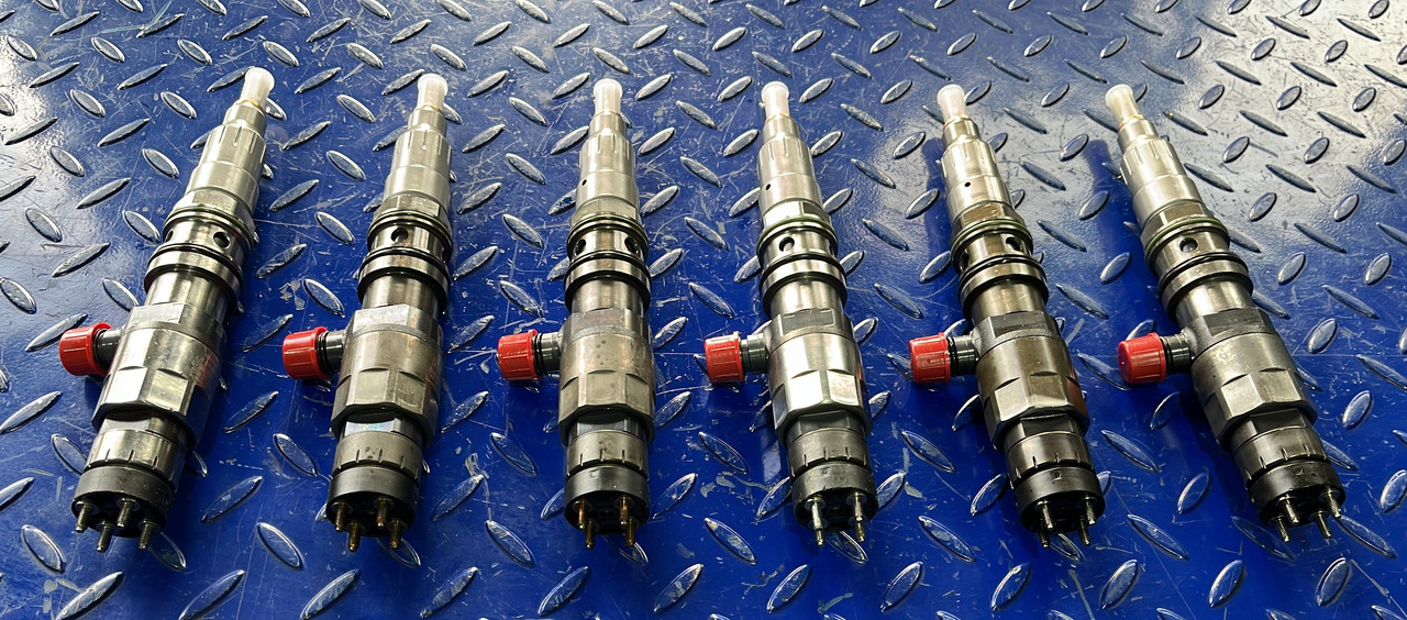 Mercedes Benz Injector Actros MP4 A4700700087 - Injector for Truck: picture 2 Mercedes Benz Injector Actros MP4 A4700700087 - Injector for Truck: picture 2