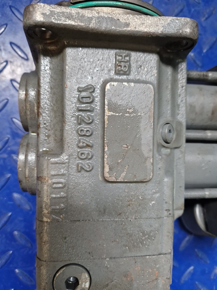Liebherr INJECTION PUMP 10128462 - Spare parts for Truck: picture 2 Liebherr INJECTION PUMP 10128462 - Spare parts for Truck: picture 2