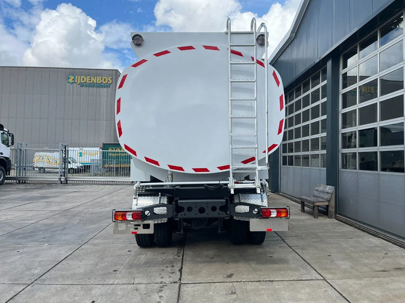 Mercedes-Benz Arocs 4040 6x6 Water Tank Truck - Tank truck: picture 4 Mercedes-Benz Arocs 4040 6x6 Water Tank Truck - Tank truck: picture 4