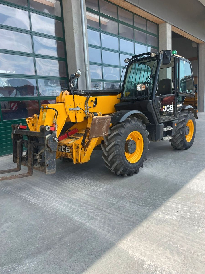 JCB 535-125 - Telescopic handler: picture 3 JCB 535-125 - Telescopic handler: picture 3