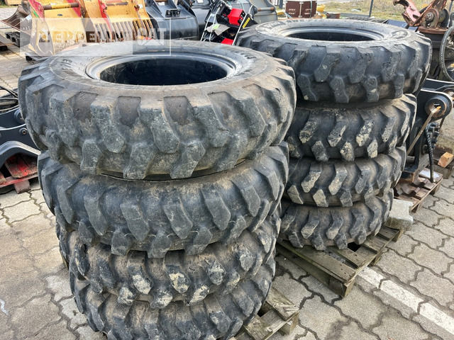 Apollo Reifen 10.00-20 - Tire for Construction machinery: picture 1 Apollo Reifen 10.00-20 - Tire for Construction machinery: picture 1