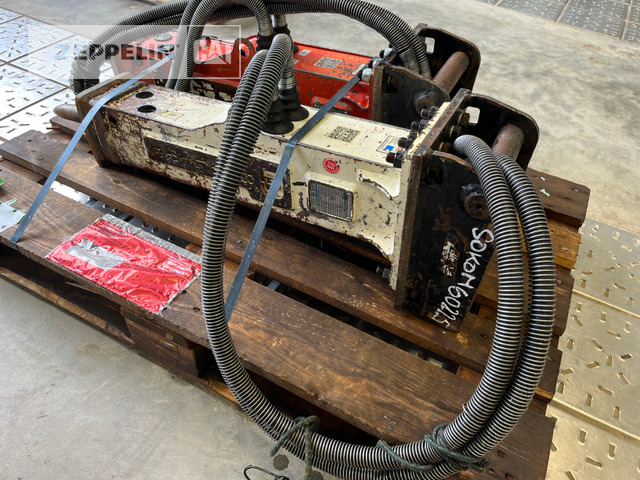 BEILITE Machinery Co., Ltd. Beili Hammer BLTB40 - Hydraulic hammer for Construction machinery: picture 2 BEILITE Machinery Co., Ltd. Beili Hammer BLTB40 - Hydraulic hammer for Construction machinery: picture 2