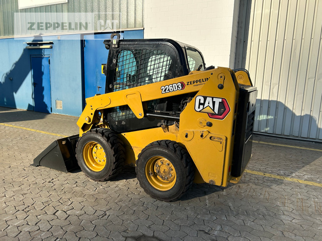 Cat 226D - Skid steer loader: picture 2 Cat 226D - Skid steer loader: picture 2