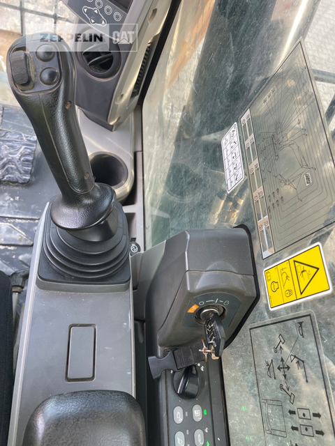 Crawler excavator Cat 352FL: picture 48