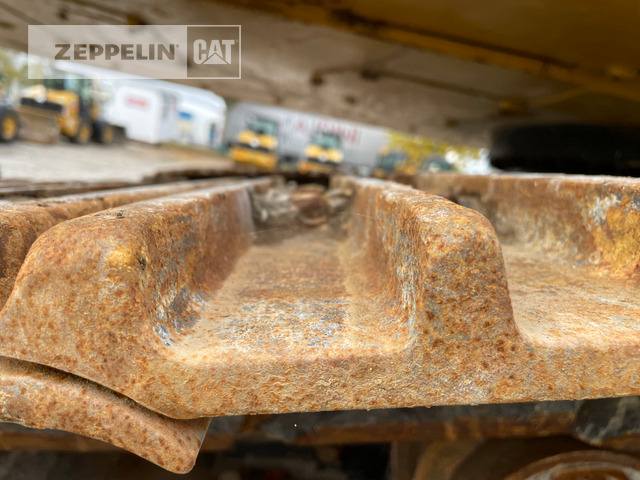 Crawler excavator Cat 352FL: picture 28