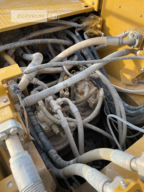 Crawler excavator Cat 352FL: picture 35