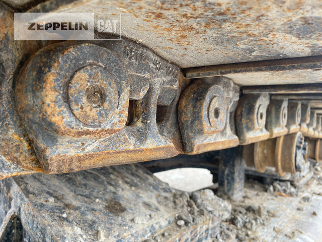 Crawler excavator Cat 352FL: picture 18