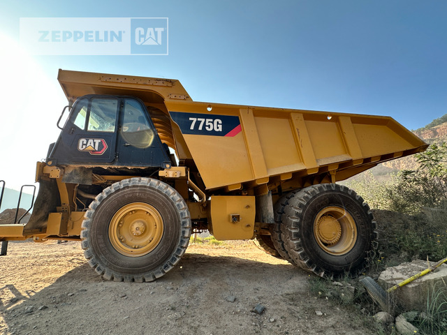Cat 775G - Rigid dumper/ Rock truck: picture 2 Cat 775G - Rigid dumper/ Rock truck: picture 2