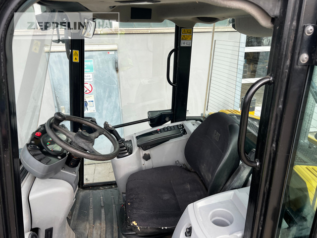 Wheel loader Cat 906M: picture 19 Wheel loader Cat 906M: picture 19