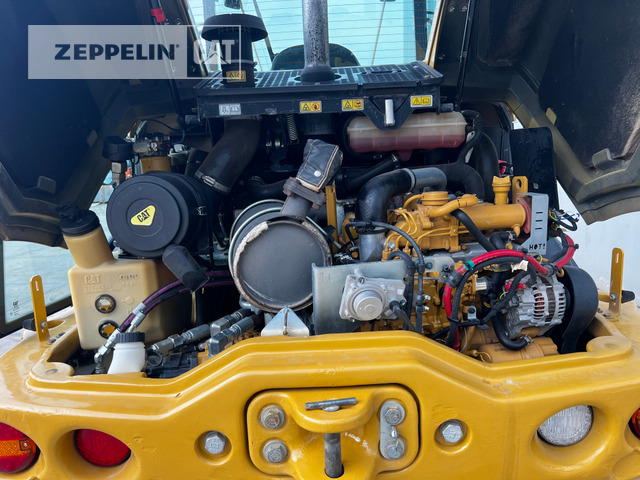 Wheel loader Cat 906M: picture 18 Wheel loader Cat 906M: picture 18