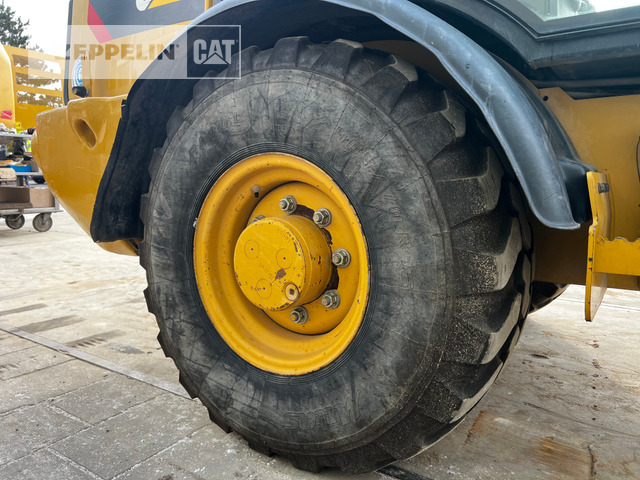 Wheel loader Cat 906M: picture 12 Wheel loader Cat 906M: picture 12