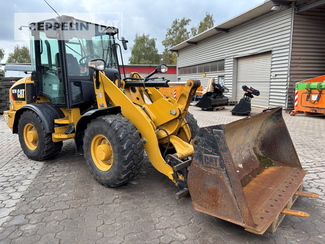 Cat 907M - Wheel loader: picture 1 Cat 907M - Wheel loader: picture 1