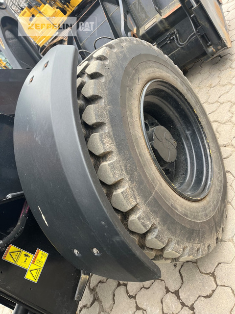 Wheel loader Cat 910-14A: picture 14