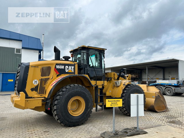 Cat 966M - Wheel loader: picture 3 Cat 966M - Wheel loader: picture 3