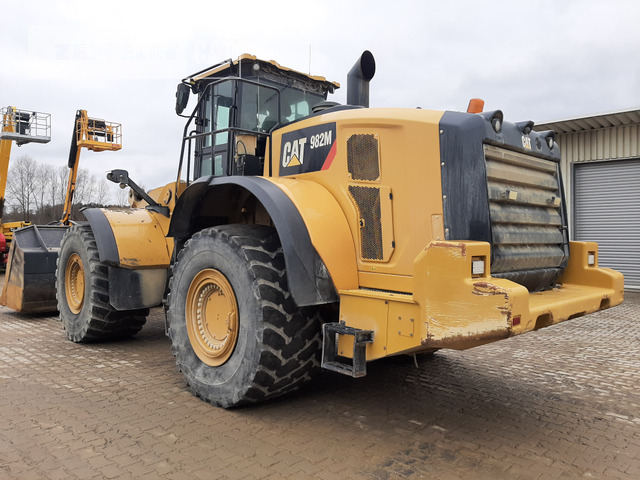 Cat 982M - Wheel loader: picture 3 Cat 982M - Wheel loader: picture 3
