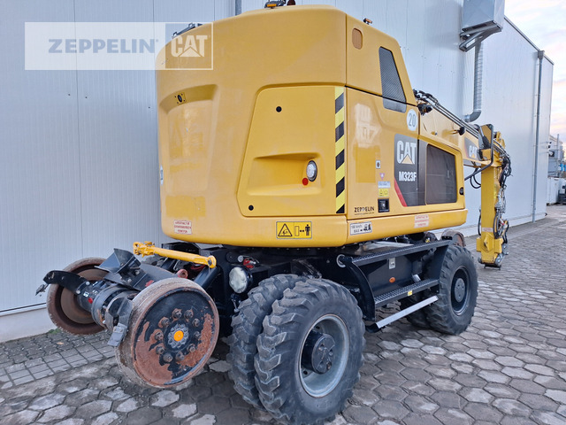 Cat M323F - Excavator: picture 3 Cat M323F - Excavator: picture 3