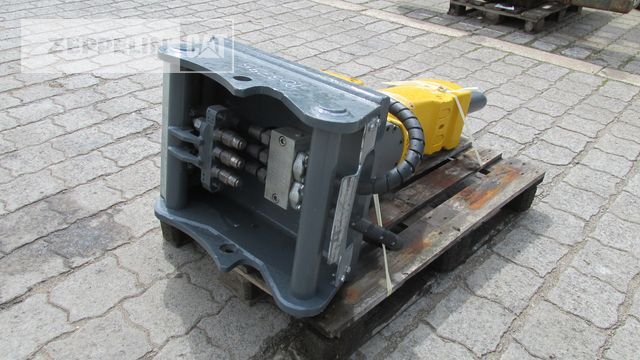 Epiroc SB552 - Hydraulic hammer for Construction machinery: picture 3 Epiroc SB552 - Hydraulic hammer for Construction machinery: picture 3