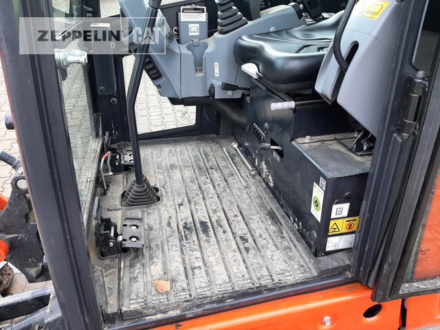 Mini excavator Kubota KX016-4: picture 27