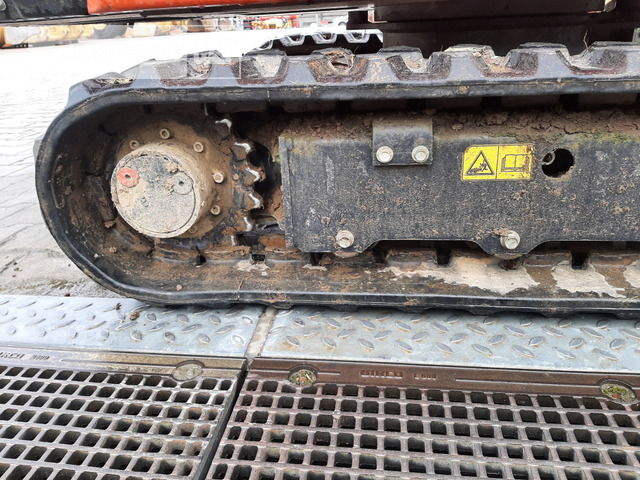 Mini excavator Kubota KX016-4: picture 13