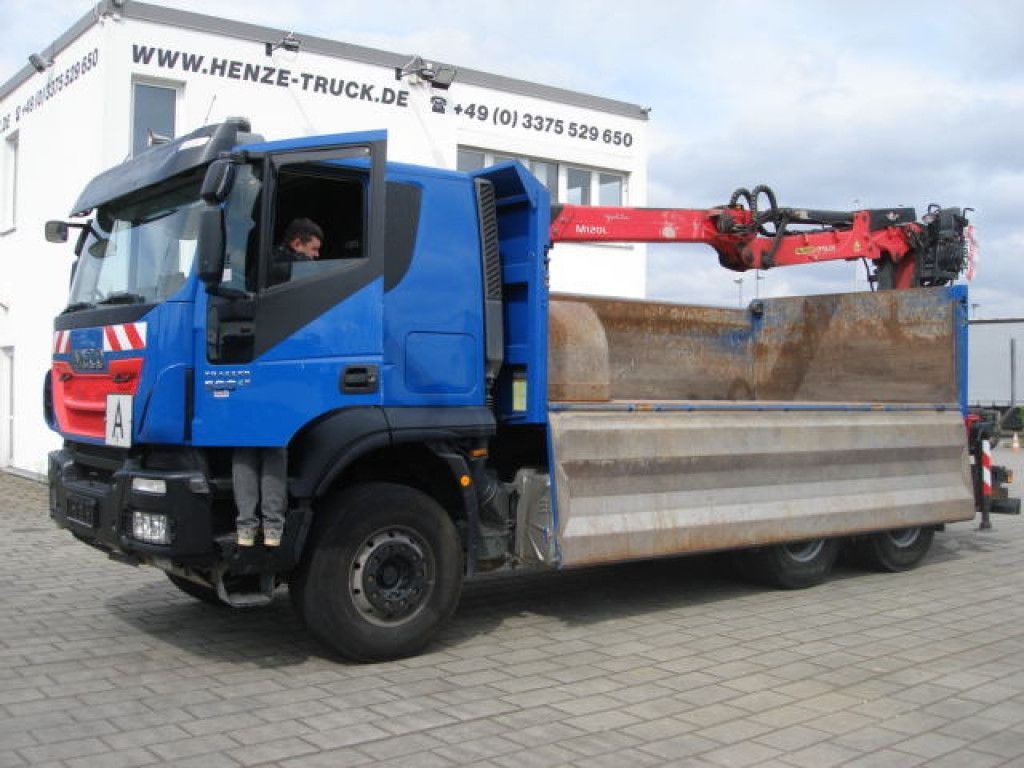 Iveco TRACKER 260T50 6x4 3-Achs Kipper Heckkran Espilo - Tipper, Crane truck: picture 2 Iveco TRACKER 260T50 6x4 3-Achs Kipper Heckkran Espilo - Tipper, Crane truck: picture 2