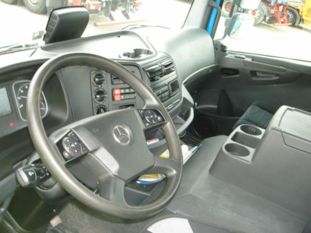 MERCEDES-BENZ Atego 1524 K Absetzkipper TOP +Funkfernbed. - Skip loader truck: picture 4 MERCEDES-BENZ Atego 1524 K Absetzkipper TOP +Funkfernbed. - Skip loader truck: picture 4