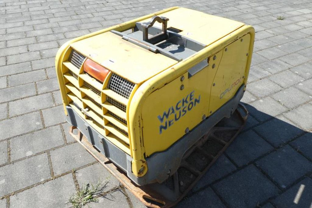 Wacker Rüttelplatte DPU 110rLem970 Baumaschine inkl. Fe - Vibratory plate: picture 4 Wacker Rüttelplatte DPU 110rLem970 Baumaschine inkl. Fe - Vibratory plate: picture 4