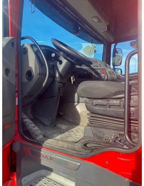 DAF XF 480 vollucht, low deck,met hefschotel, space cab, automaat, nieuwe apk......... - Tractor unit: picture 5 DAF XF 480 vollucht, low deck,met hefschotel, space cab, automaat, nieuwe apk......... - Tractor unit: picture 5
