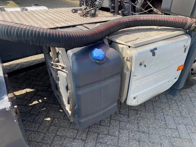 Volvo FM 410 trekker euro 6 met pto en compressor: Welgro - Tractor unit: picture 4 Volvo FM 410 trekker euro 6 met pto en compressor: Welgro - Tractor unit: picture 4