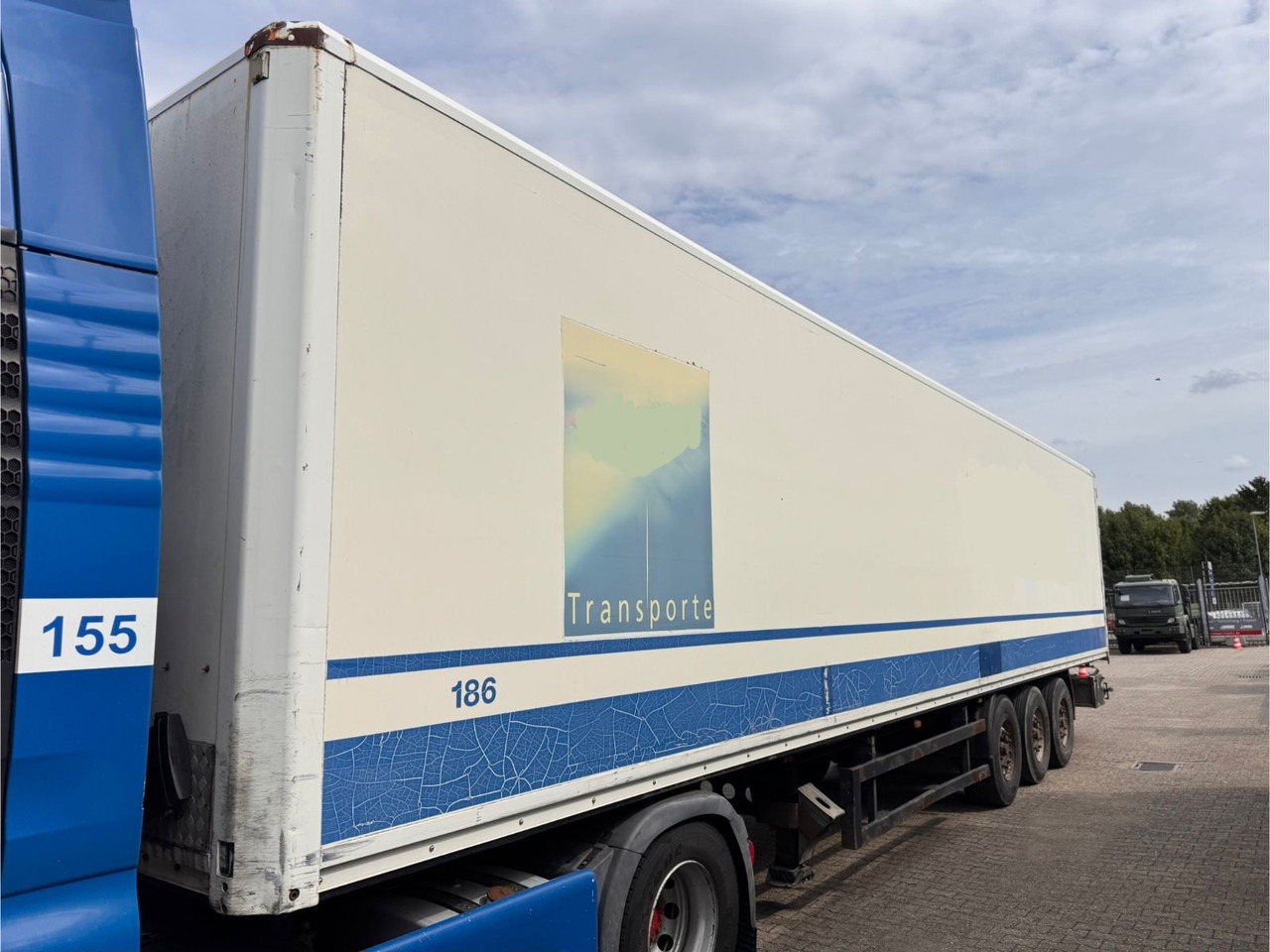 Kögel SPKH 24 Koffer 3-Achser - Closed box semi-trailer: picture 4 Kögel SPKH 24 Koffer 3-Achser - Closed box semi-trailer: picture 4