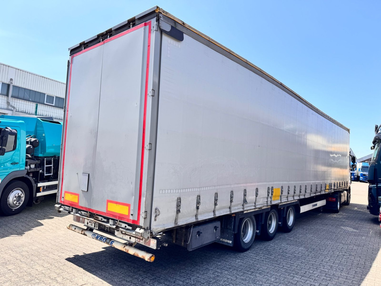 Krone SD Curtainsider MEGA Jumbo XL Zert Getränke etc - Curtainsider semi-trailer: picture 3 Krone SD Curtainsider MEGA Jumbo XL Zert Getränke etc - Curtainsider semi-trailer: picture 3