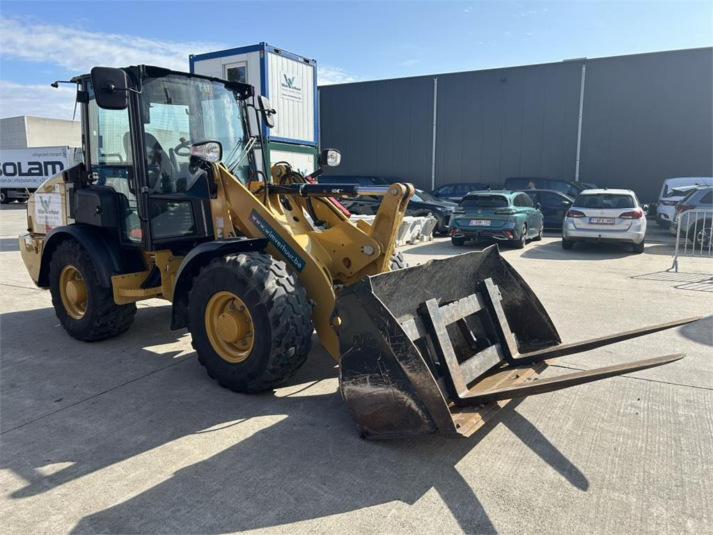 CAT 906 (9145) - Compact loader: picture 5 CAT 906 (9145) - Compact loader: picture 5
