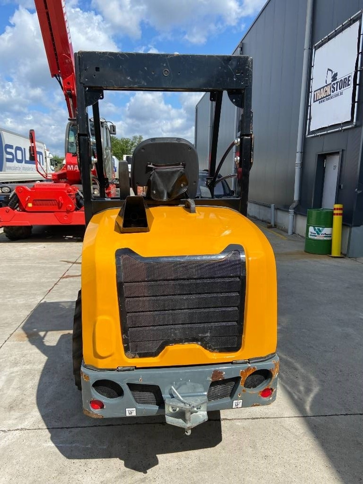 GiANT G 2700 X-tra HD - Wheel loader: picture 5 GiANT G 2700 X-tra HD - Wheel loader: picture 5