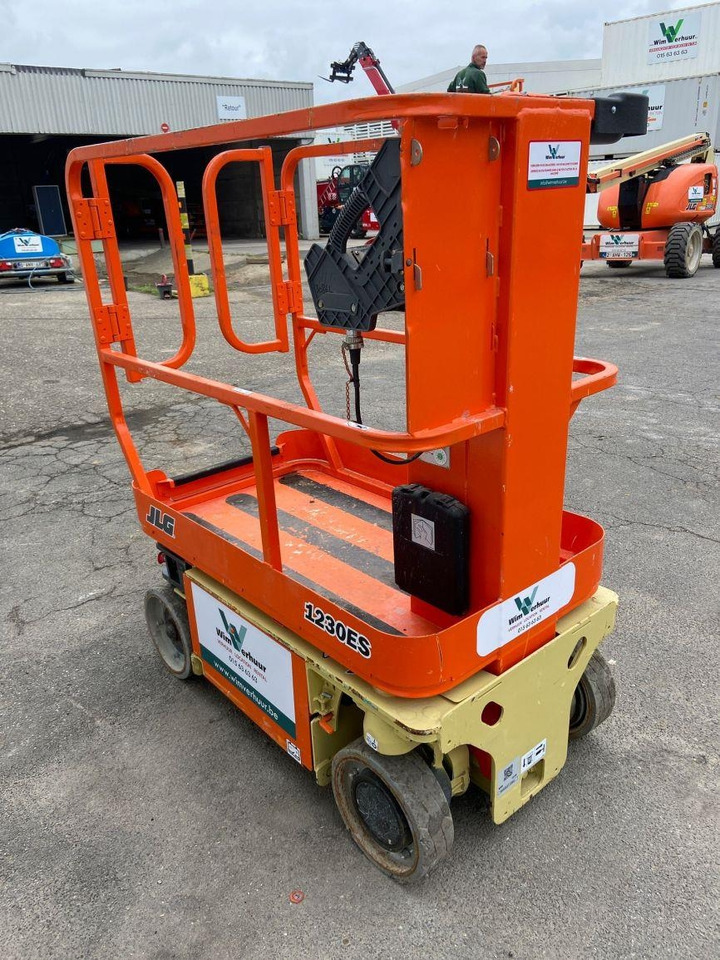 JLG 1230 ES (10150)  - Scissor lift: picture 4 JLG 1230 ES (10150)  - Scissor lift: picture 4