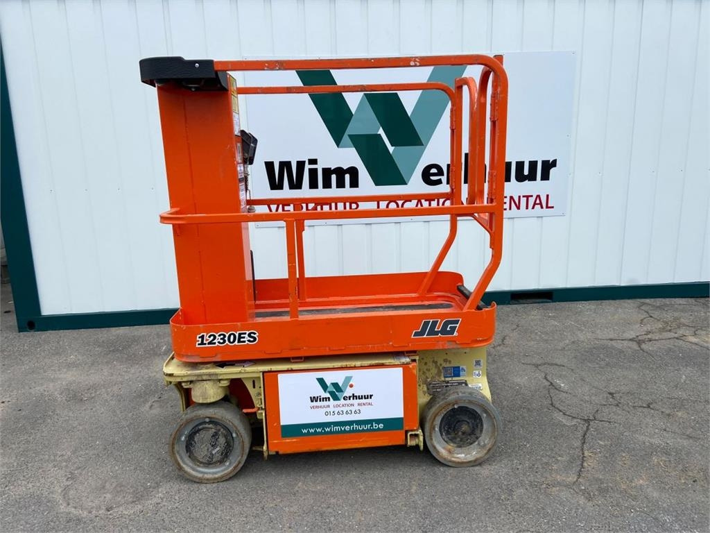 JLG 1230 ES (10150)  - Scissor lift: picture 1 JLG 1230 ES (10150)  - Scissor lift: picture 1