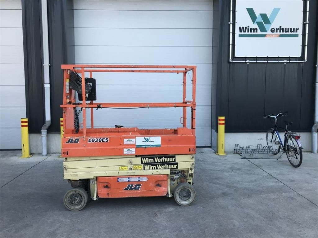 JLG 1930ES (1886) - Scissor lift: picture 1 JLG 1930ES (1886) - Scissor lift: picture 1