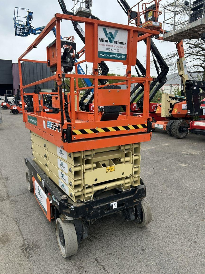 JLG 3246ES (6778)  - Scissor lift: picture 3 JLG 3246ES (6778)  - Scissor lift: picture 3