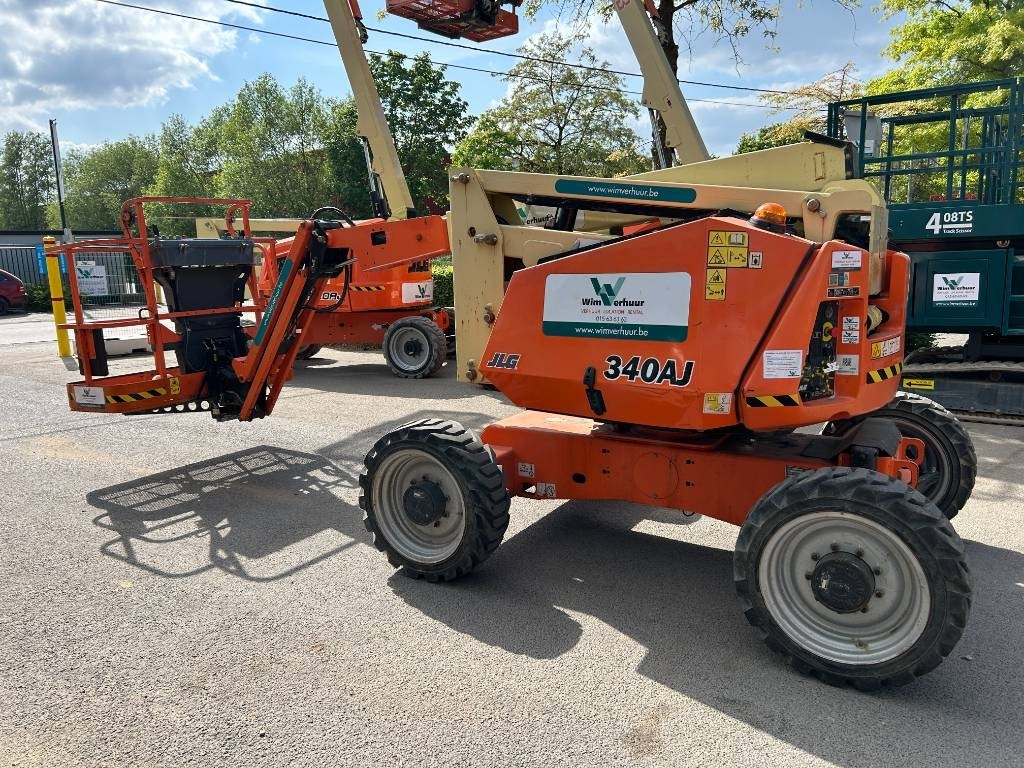 JLG 340 AJ - Articulated boom: picture 1 JLG 340 AJ - Articulated boom: picture 1