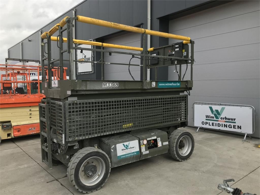 JLG M3369 (4331)  - Scissor lift: picture 5 JLG M3369 (4331)  - Scissor lift: picture 5