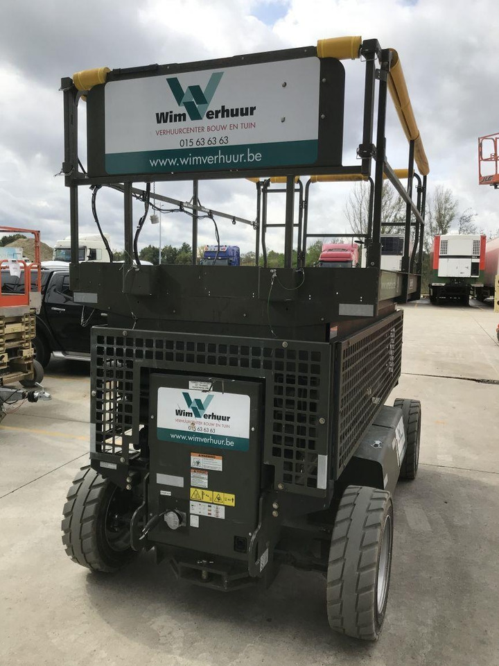JLG M3369 (4331)  - Scissor lift: picture 3 JLG M3369 (4331)  - Scissor lift: picture 3