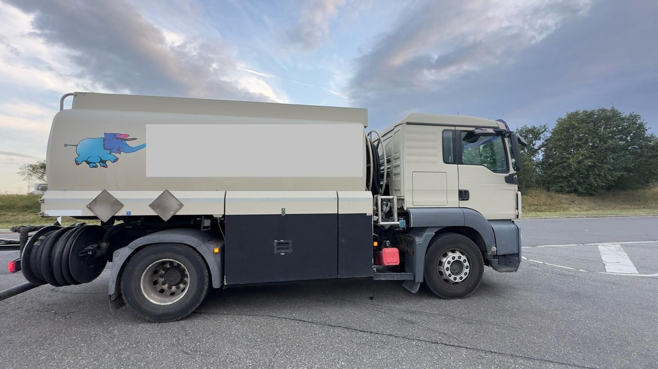 MAN TGS 18.440 4X2 BL A3 (Oben+Untenbefüllung) - Tank truck: picture 2 MAN TGS 18.440 4X2 BL A3 (Oben+Untenbefüllung) - Tank truck: picture 2