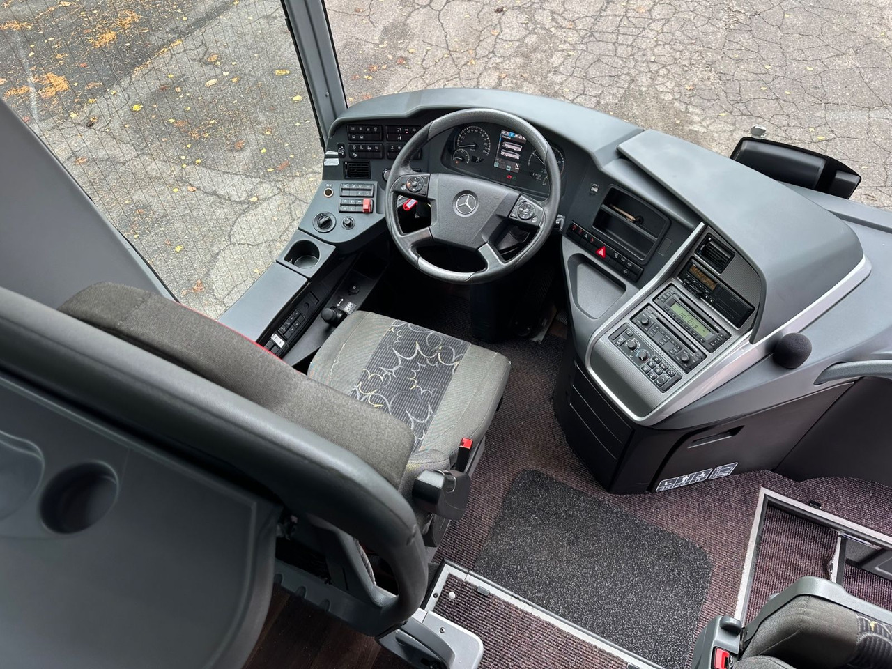 Mercedes-Benz Travego O580 16 RHD-M (LuxLine*TOP*DE) - Coach: picture 5 Mercedes-Benz Travego O580 16 RHD-M (LuxLine*TOP*DE) - Coach: picture 5