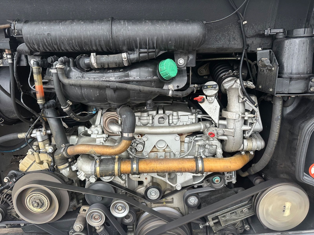 Setra S 415 UL GT (Euro6*DE*TOP) - Suburban bus: picture 4 Setra S 415 UL GT (Euro6*DE*TOP) - Suburban bus: picture 4